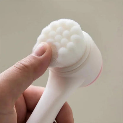 IceLora™ SoftGlow Cleansing Brush